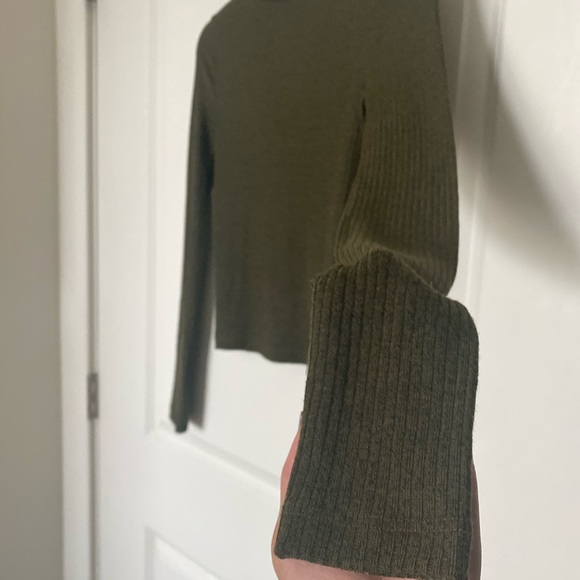 BRAND NEW *Forever 21 Olive turtle neck sweater - Picture 2 of 5